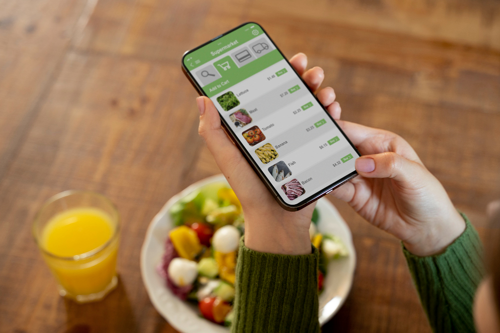 Building a Food Delivery App in the UAE: Challenges & Opportunities