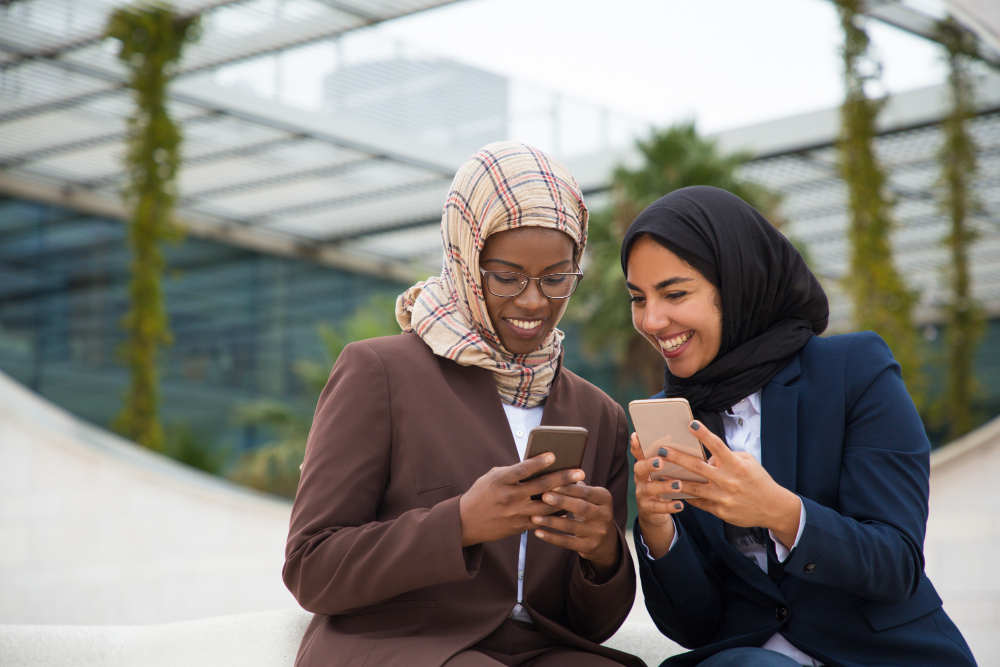 The Impact of Arabic Language Integration on Mobile App Success in the UAE
