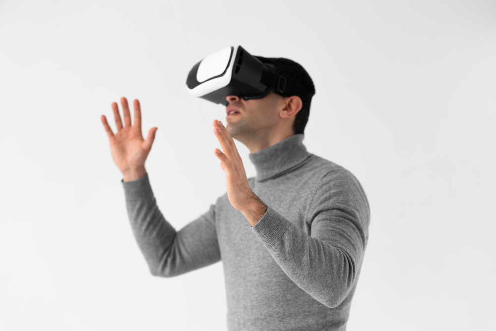 Augmented Reality (AR) and Virtual Reality (VR): Transforming User Experiences in the UAE