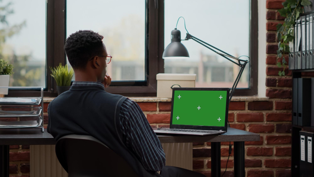 Why Choosing a Mobile App Development Company UAE with Cross-Platform Expertise Boosts ROI