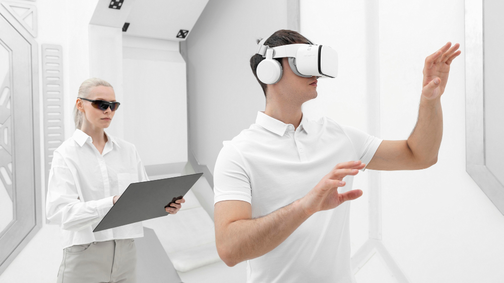 How an App Development Company Dubai Embeds AR/VR Experiences to Enhance User Engagement